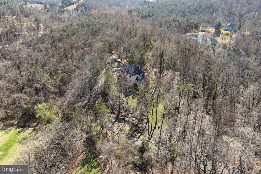 7929 WELLINGTON DR, WARRENTON, Virginia 20186, 3 Bedrooms Bedrooms, ,2 BathroomsBathrooms,Residential,7929 WELLINGTON DR,VAFQ2020850 MLS # VAFQ2020850