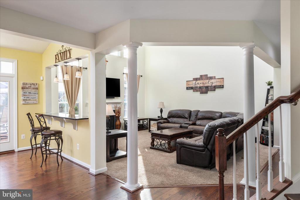 7494 EDINGTON DR, WARRENTON, Virginia, 4 Bedrooms Bedrooms, ,4 BathroomsBathrooms,Residential,7494 EDINGTON DR,VAFQ2020938 MLS # VAFQ2020938