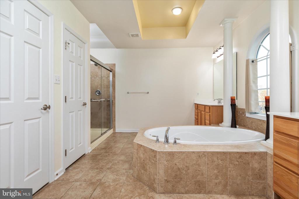 7494 EDINGTON DR, WARRENTON, Virginia, 4 Bedrooms Bedrooms, ,4 BathroomsBathrooms,Residential,7494 EDINGTON DR,VAFQ2020938 MLS # VAFQ2020938