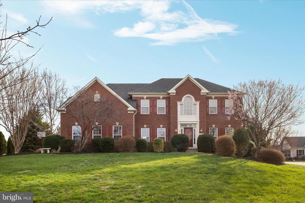 7494 EDINGTON DR, WARRENTON, Virginia, 4 Bedrooms Bedrooms, ,4 BathroomsBathrooms,Residential,7494 EDINGTON DR,VAFQ2020938 MLS # VAFQ2020938