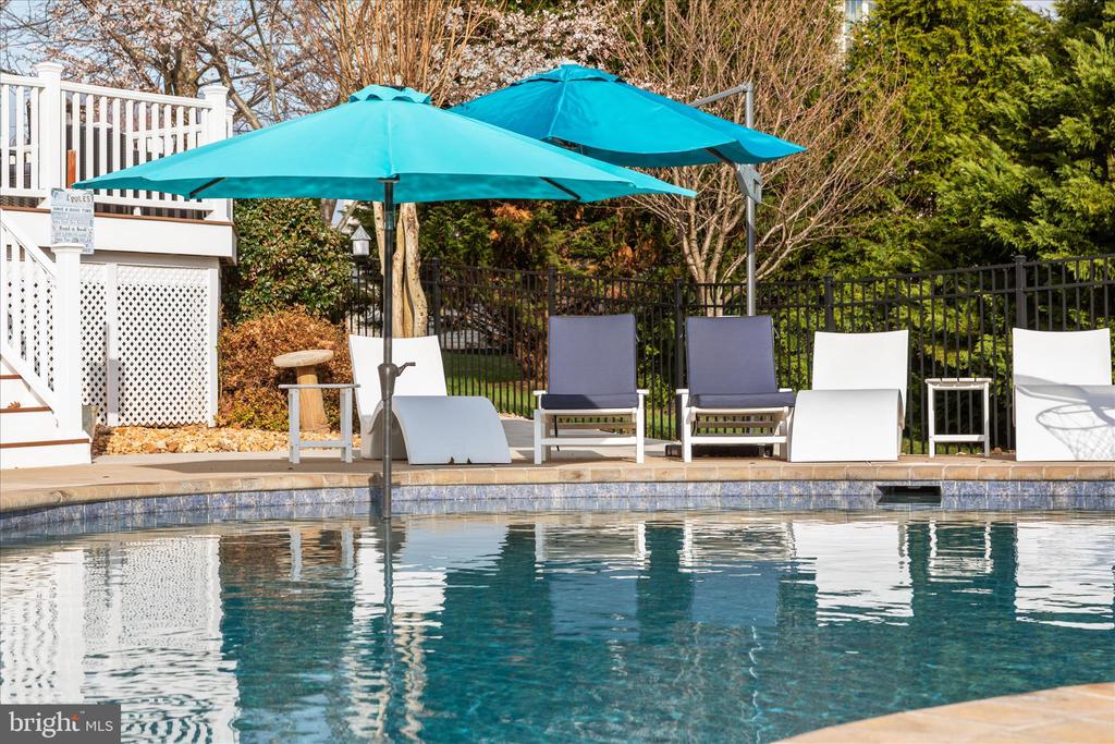 7494 EDINGTON DR, WARRENTON, Virginia, 4 Bedrooms Bedrooms, ,4 BathroomsBathrooms,Residential,7494 EDINGTON DR,VAFQ2020938 MLS # VAFQ2020938