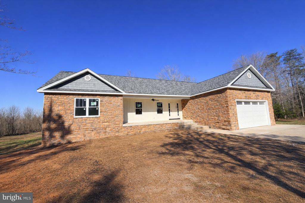 6640 LANES CORNER RD, SPOTSYLVANIA, Virginia 22551, 4 Bedrooms Bedrooms, ,3 BathroomsBathrooms,Residential,6640 LANES CORNER RD,VASP2039822 MLS # VASP2039822