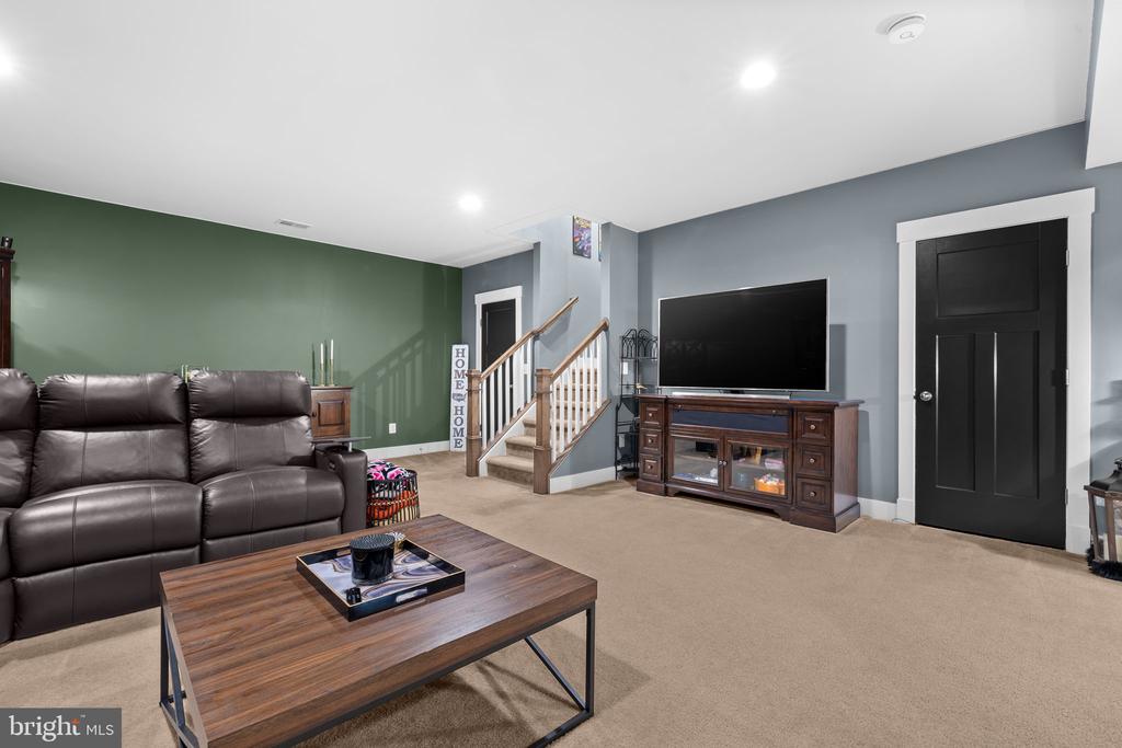 4844 POINT RD, WARRENTON, Virginia, 5 Bedrooms Bedrooms, ,4 BathroomsBathrooms,Residential,4844 POINT RD,VAFQ2020594 MLS # VAFQ2020594