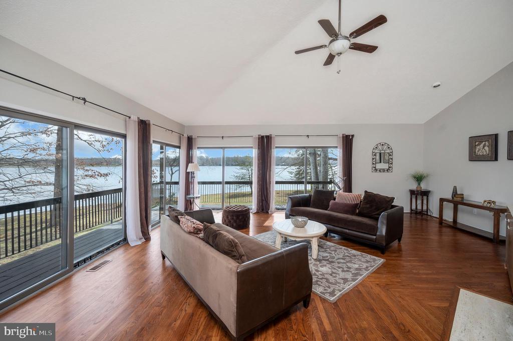 104 SPRING GROVE LN, LOCUST GROVE, Virginia 22508, 3 Bedrooms Bedrooms, ,2 BathroomsBathrooms,Residential,104 SPRING GROVE LN,VAOR2013602 MLS # VAOR2013602