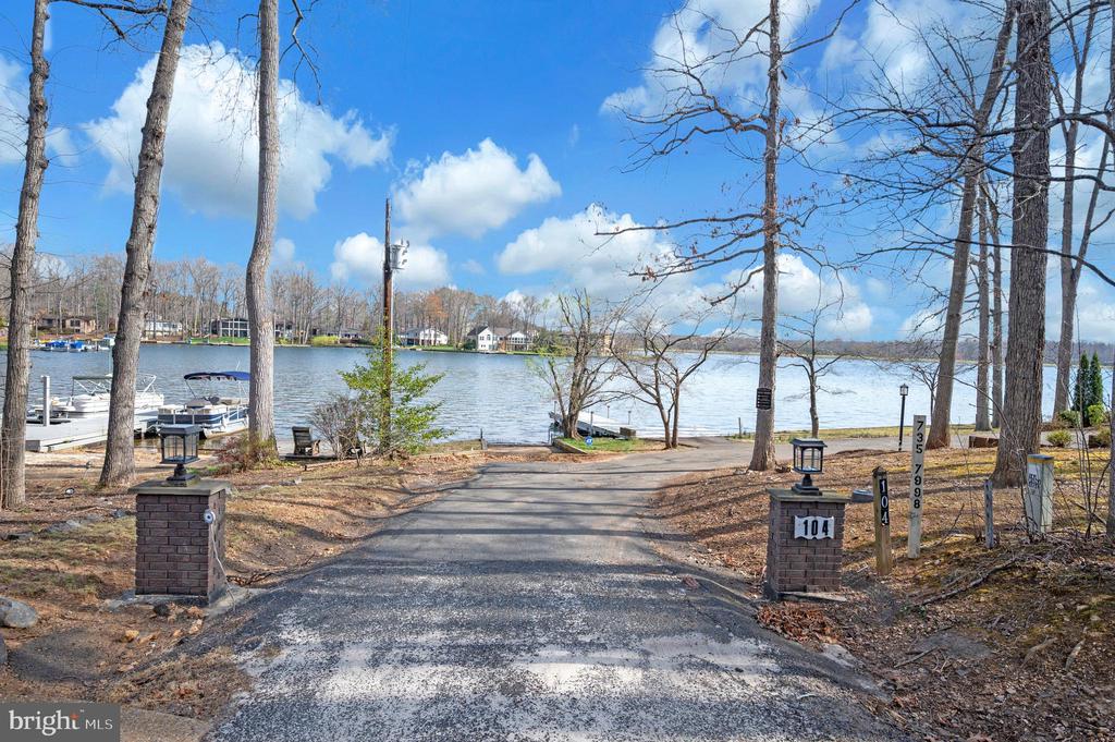 104 SPRING GROVE LN, LOCUST GROVE, Virginia 22508, 3 Bedrooms Bedrooms, ,2 BathroomsBathrooms,Residential,104 SPRING GROVE LN,VAOR2013602 MLS # VAOR2013602