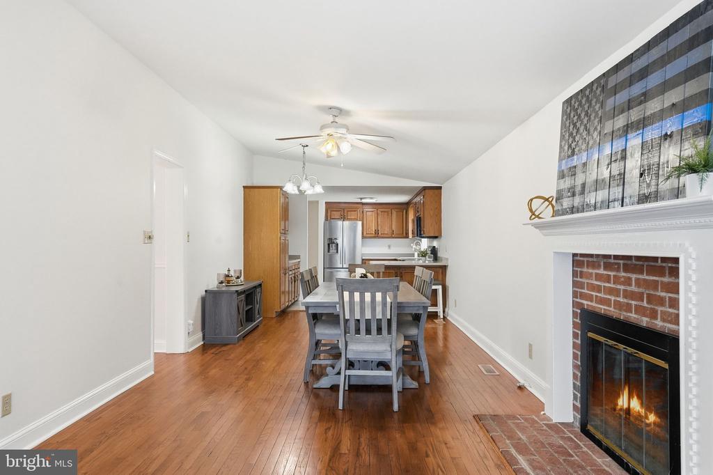 308 WESTOVER PKWY, LOCUST GROVE, Virginia 22508, 4 Bedrooms Bedrooms, ,3 BathroomsBathrooms,Residential,308 WESTOVER PKWY,VAOR2013510 MLS # VAOR2013510