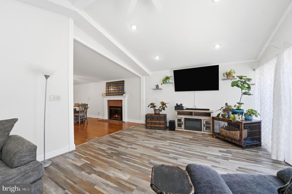 308 WESTOVER PKWY, LOCUST GROVE, Virginia 22508, 4 Bedrooms Bedrooms, ,3 BathroomsBathrooms,Residential,308 WESTOVER PKWY,VAOR2013510 MLS # VAOR2013510