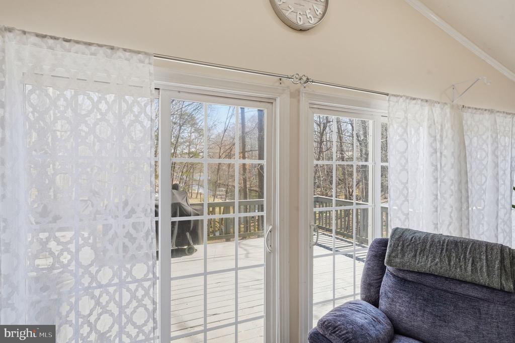 308 WESTOVER PKWY, LOCUST GROVE, Virginia 22508, 4 Bedrooms Bedrooms, ,3 BathroomsBathrooms,Residential,308 WESTOVER PKWY,VAOR2013510 MLS # VAOR2013510