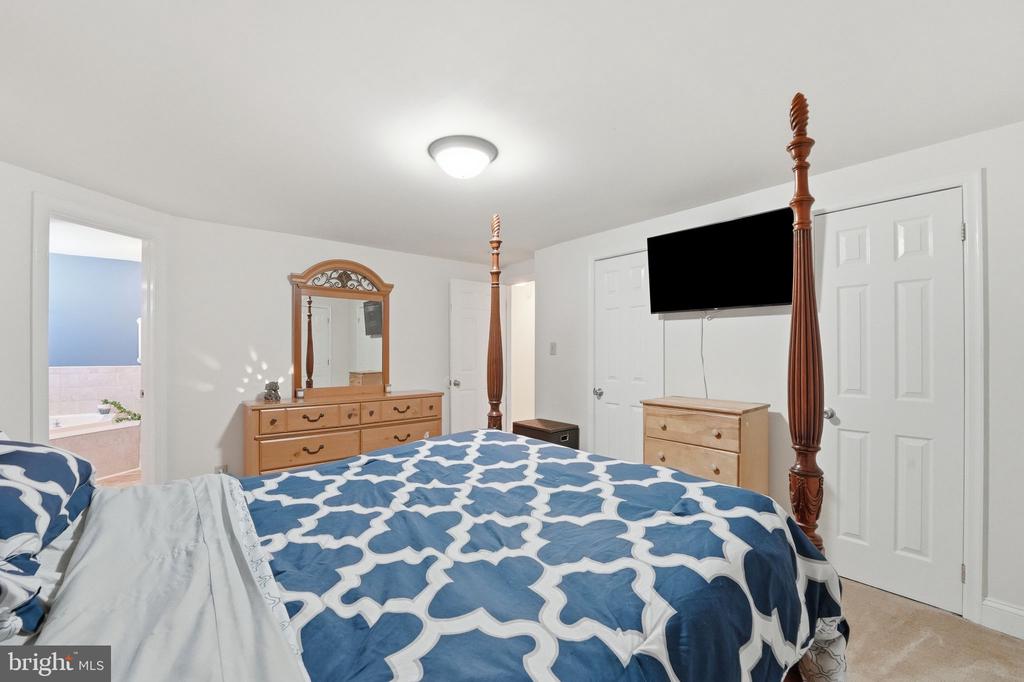 308 WESTOVER PKWY, LOCUST GROVE, Virginia 22508, 4 Bedrooms Bedrooms, ,3 BathroomsBathrooms,Residential,308 WESTOVER PKWY,VAOR2013510 MLS # VAOR2013510