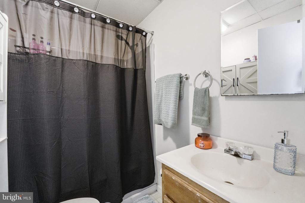 308 WESTOVER PKWY, LOCUST GROVE, Virginia 22508, 4 Bedrooms Bedrooms, ,3 BathroomsBathrooms,Residential,308 WESTOVER PKWY,VAOR2013510 MLS # VAOR2013510