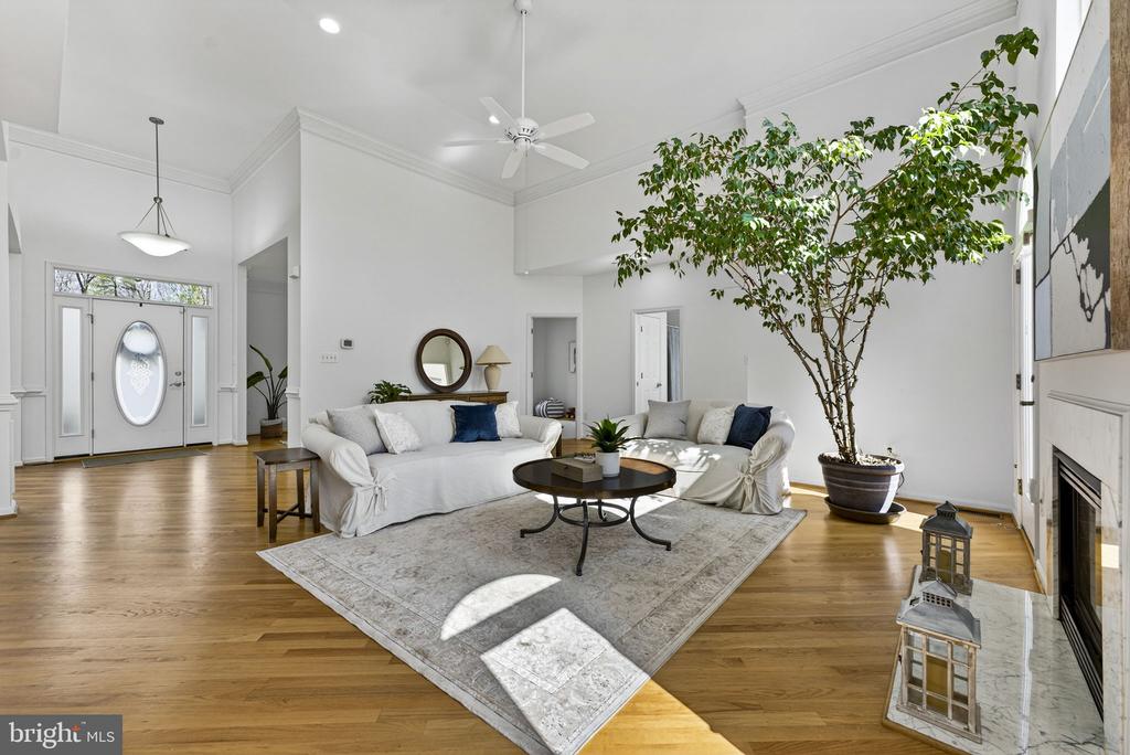 16199 COVEY CIR, AMISSVILLE, Virginia 20106, 4 Bedrooms Bedrooms, ,4 BathroomsBathrooms,Residential,16199 COVEY CIR,VACU2013100 MLS # VACU2013100