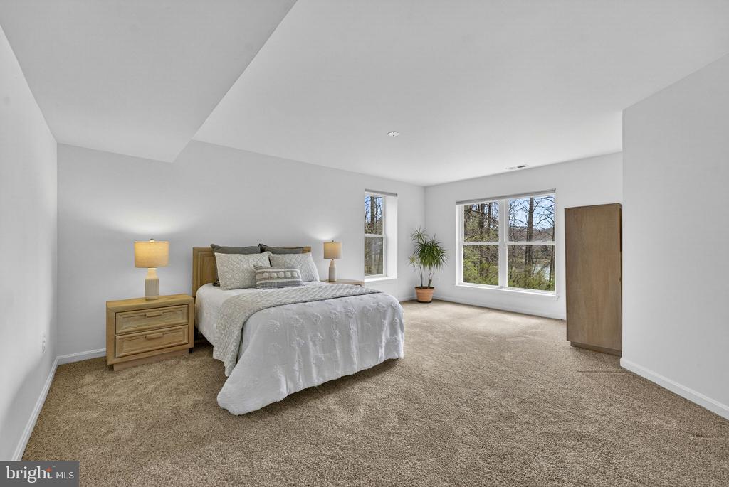 16199 COVEY CIR, AMISSVILLE, Virginia 20106, 4 Bedrooms Bedrooms, ,4 BathroomsBathrooms,Residential,16199 COVEY CIR,VACU2013100 MLS # VACU2013100