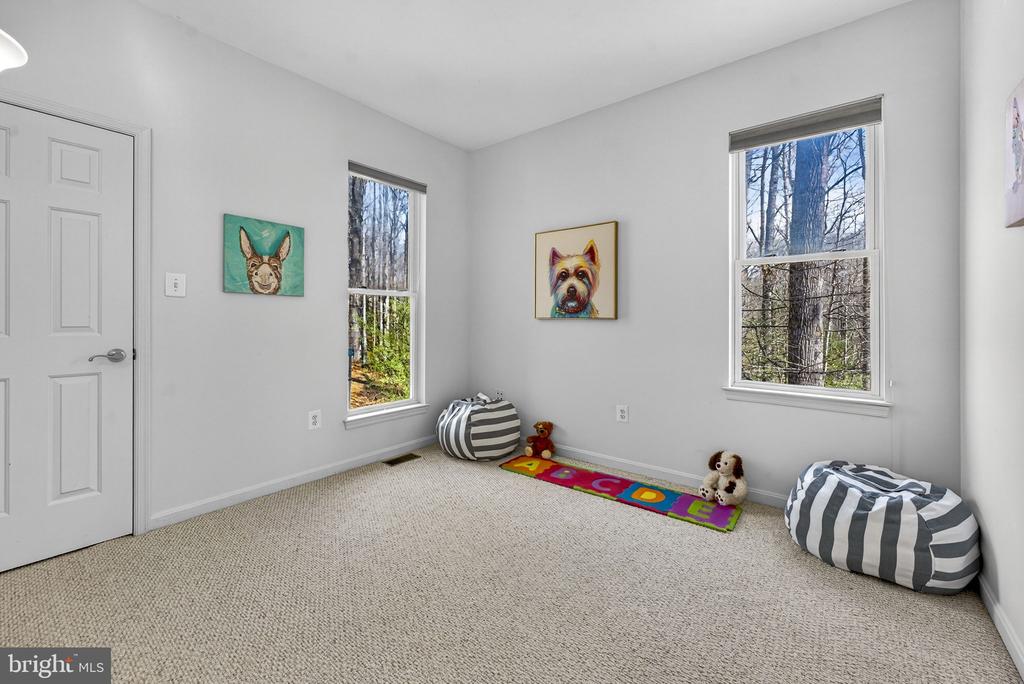 16199 COVEY CIR, AMISSVILLE, Virginia 20106, 4 Bedrooms Bedrooms, ,4 BathroomsBathrooms,Residential,16199 COVEY CIR,VACU2013100 MLS # VACU2013100