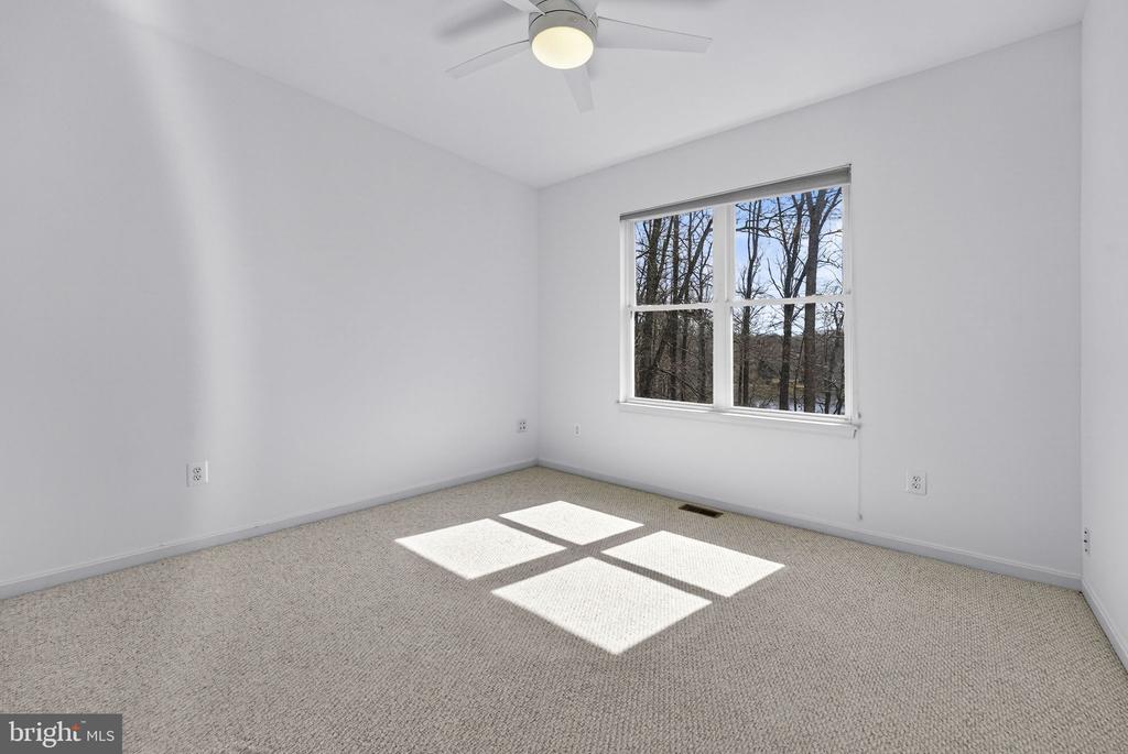 16199 COVEY CIR, AMISSVILLE, Virginia 20106, 4 Bedrooms Bedrooms, ,4 BathroomsBathrooms,Residential,16199 COVEY CIR,VACU2013100 MLS # VACU2013100