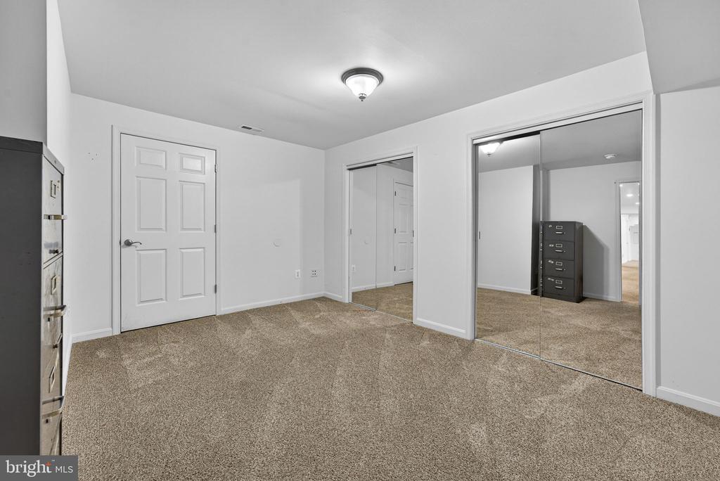 16199 COVEY CIR, AMISSVILLE, Virginia 20106, 4 Bedrooms Bedrooms, ,4 BathroomsBathrooms,Residential,16199 COVEY CIR,VACU2013100 MLS # VACU2013100