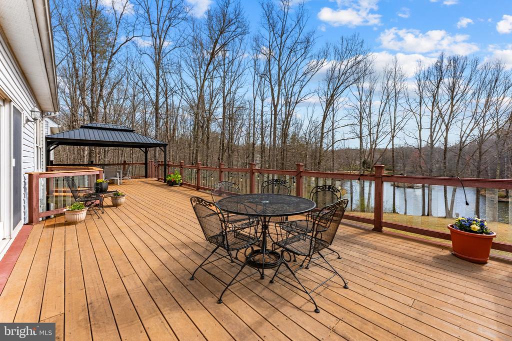 16199 COVEY CIR, AMISSVILLE, Virginia 20106, 4 Bedrooms Bedrooms, ,4 BathroomsBathrooms,Residential,16199 COVEY CIR,VACU2013100 MLS # VACU2013100