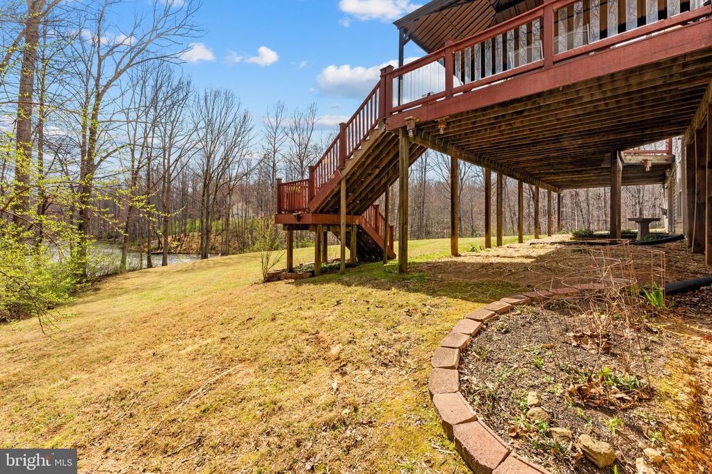 16199 COVEY CIR, AMISSVILLE, Virginia 20106, 4 Bedrooms Bedrooms, ,4 BathroomsBathrooms,Residential,16199 COVEY CIR,VACU2013100 MLS # VACU2013100