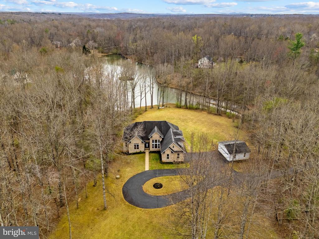 16199 COVEY CIR, AMISSVILLE, Virginia 20106, 4 Bedrooms Bedrooms, ,4 BathroomsBathrooms,Residential,16199 COVEY CIR,VACU2013100 MLS # VACU2013100