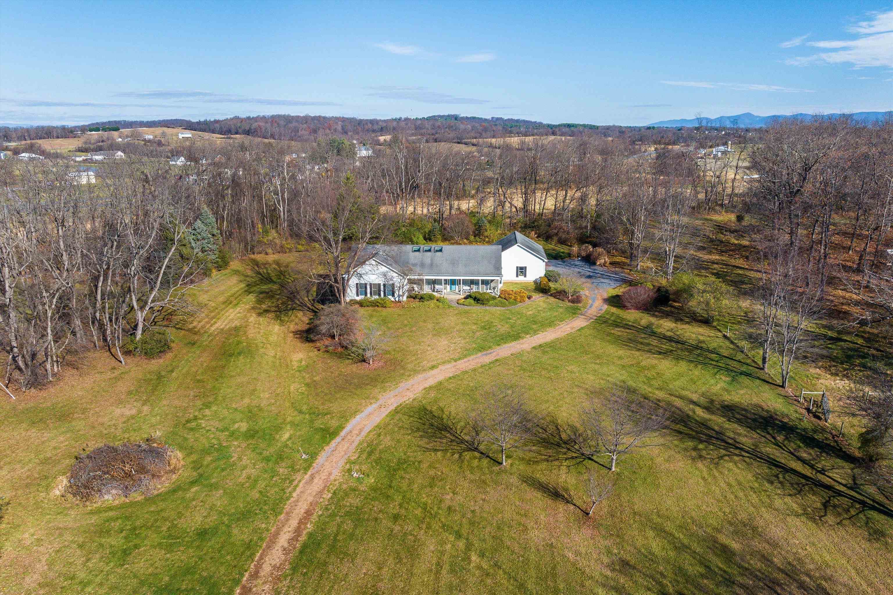 96 SHALOM RD, WAYNESBORO, Virginia 22980, 3 Bedrooms Bedrooms, ,2 BathroomsBathrooms,Residential,96 SHALOM RD,673188 MLS # 673188