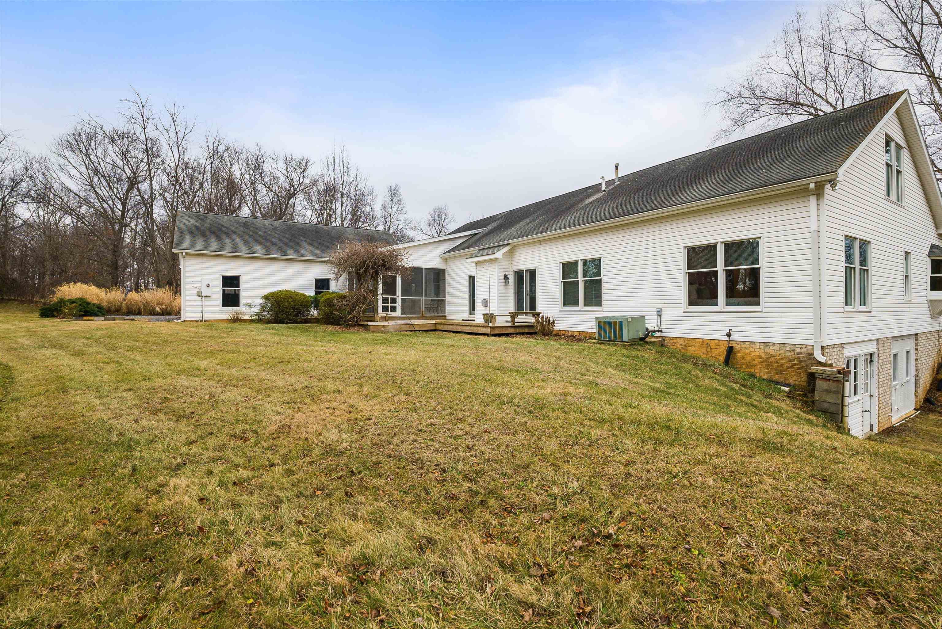 96 SHALOM RD, WAYNESBORO, Virginia 22980, 3 Bedrooms Bedrooms, ,2 BathroomsBathrooms,Residential,96 SHALOM RD,673188 MLS # 673188