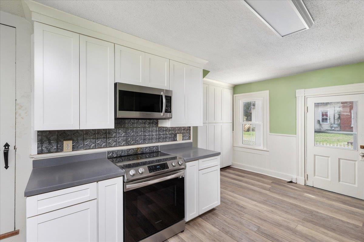 9400 S CONGRESS ST, NEW MARKET, Virginia 22844, 4 Bedrooms Bedrooms, ,2 BathroomsBathrooms,Residential,9400 S CONGRESS ST,674599 MLS # 674599