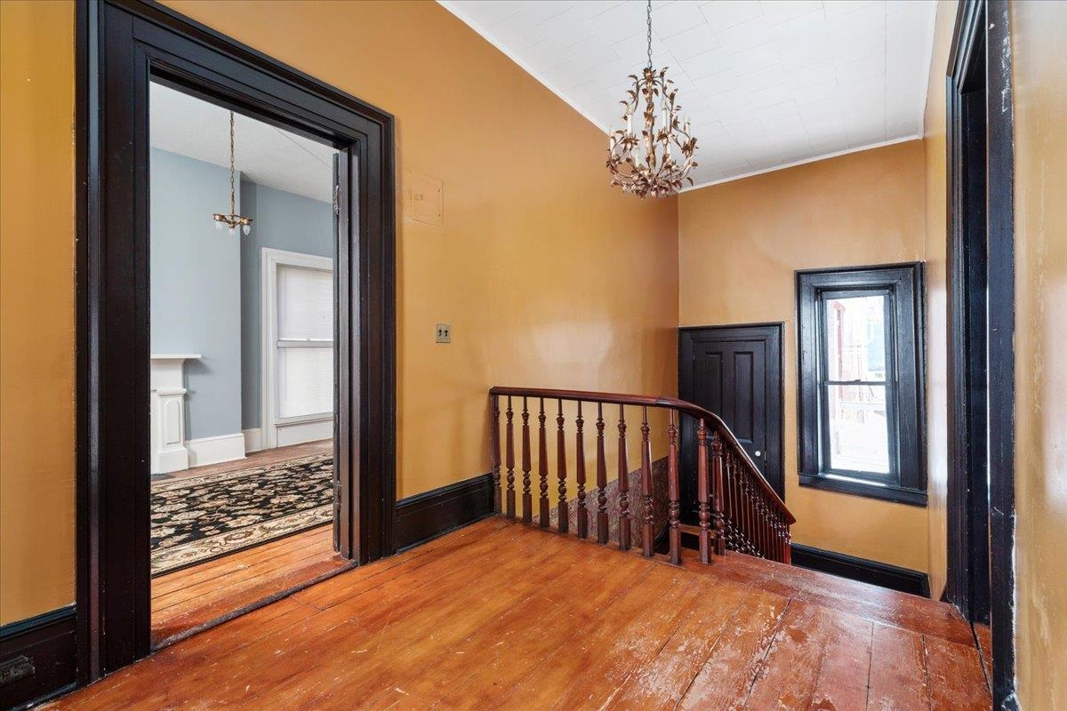 9400 S CONGRESS ST, NEW MARKET, Virginia 22844, 4 Bedrooms Bedrooms, ,2 BathroomsBathrooms,Residential,9400 S CONGRESS ST,674599 MLS # 674599