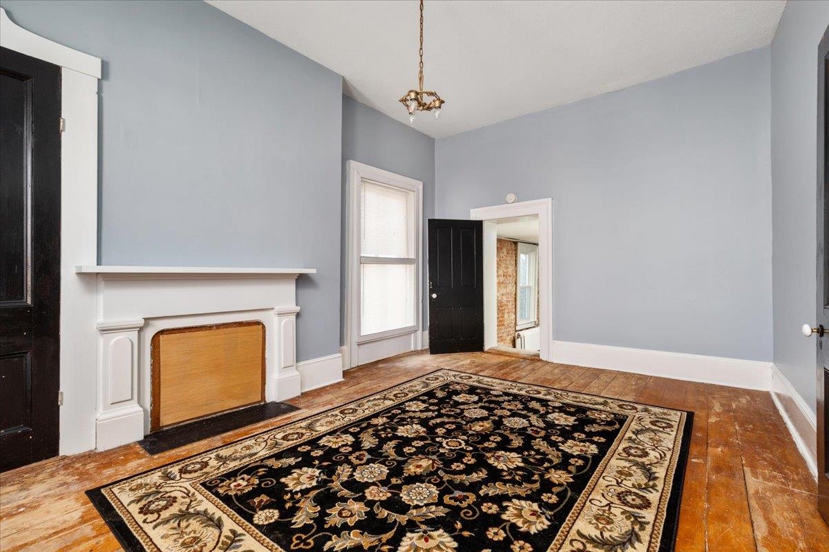 9400 S CONGRESS ST, NEW MARKET, Virginia 22844, 4 Bedrooms Bedrooms, ,2 BathroomsBathrooms,Residential,9400 S CONGRESS ST,674599 MLS # 674599