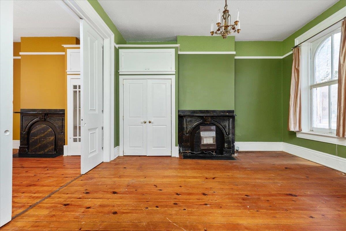 9400 S CONGRESS ST, NEW MARKET, Virginia 22844, 4 Bedrooms Bedrooms, ,2 BathroomsBathrooms,Residential,9400 S CONGRESS ST,674599 MLS # 674599