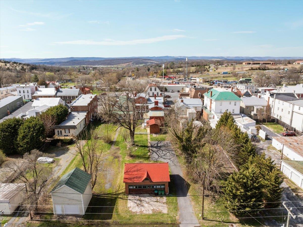 9400 S CONGRESS ST, NEW MARKET, Virginia 22844, 4 Bedrooms Bedrooms, ,2 BathroomsBathrooms,Residential,9400 S CONGRESS ST,674599 MLS # 674599