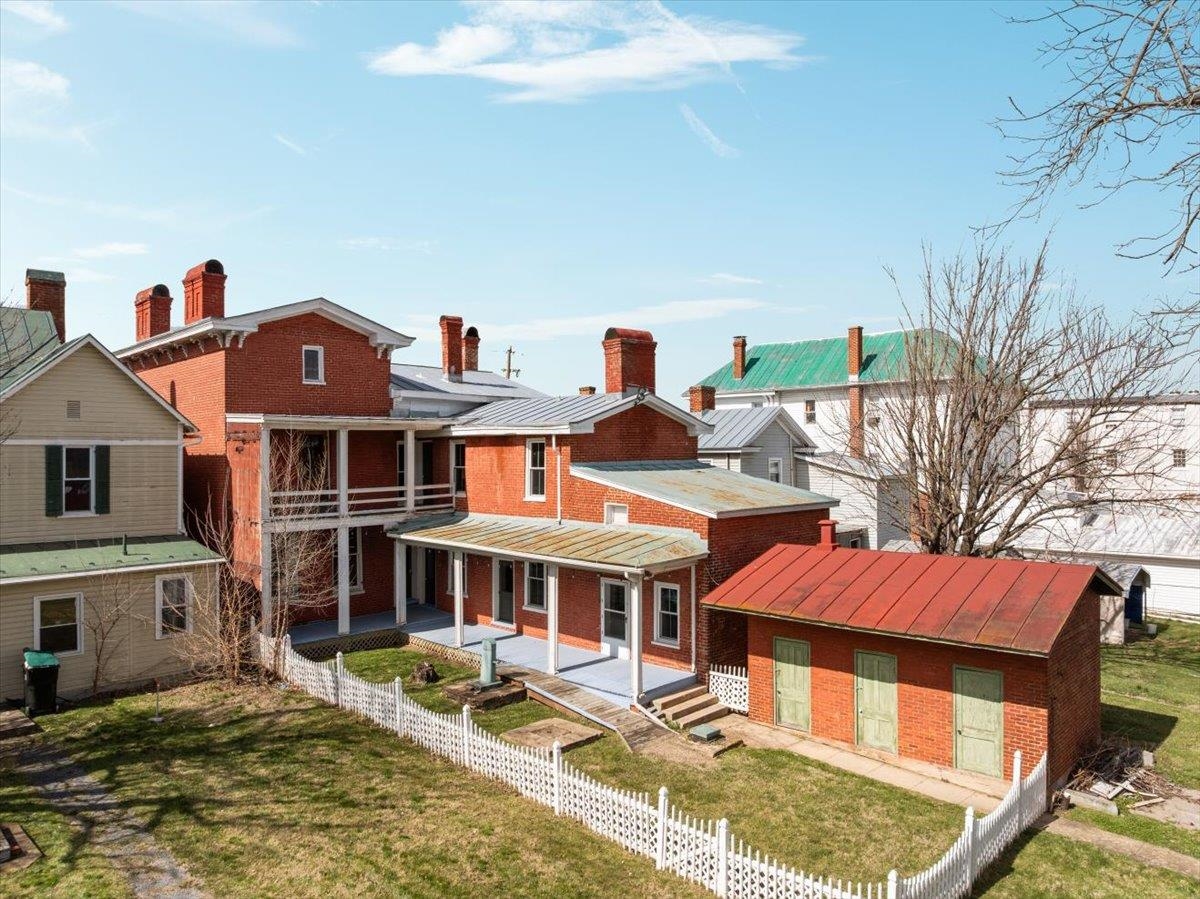 9400 S CONGRESS ST, NEW MARKET, Virginia 22844, 4 Bedrooms Bedrooms, ,2 BathroomsBathrooms,Residential,9400 S CONGRESS ST,674599 MLS # 674599