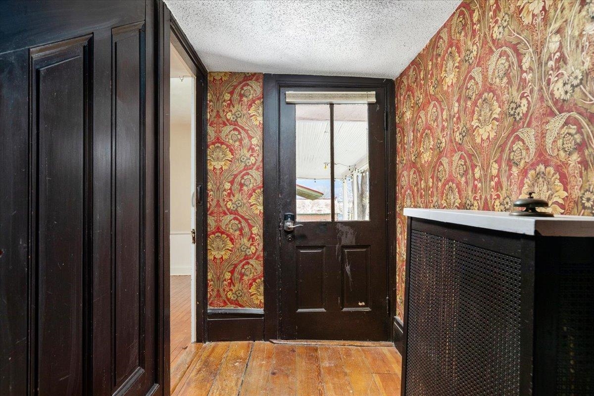 9400 S CONGRESS ST, NEW MARKET, Virginia 22844, 4 Bedrooms Bedrooms, ,2 BathroomsBathrooms,Residential,9400 S CONGRESS ST,674599 MLS # 674599