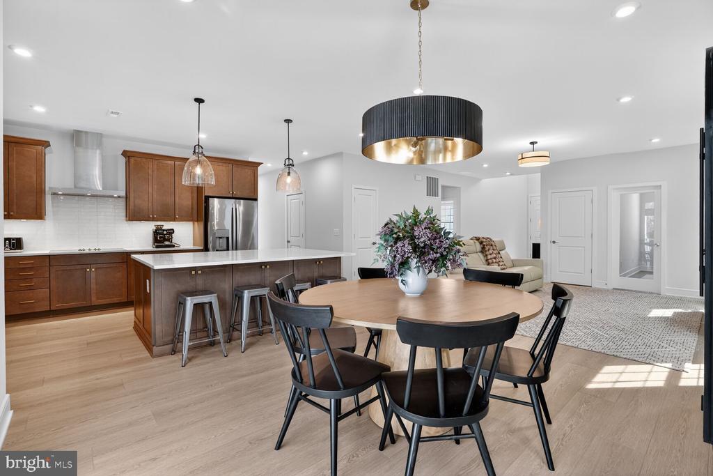 6053 COBBLESTONE CT, MARSHALL, Virginia, 5 Bedrooms Bedrooms, ,4 BathroomsBathrooms,Residential,6053 COBBLESTONE CT,VAFQ2020970 MLS # VAFQ2020970