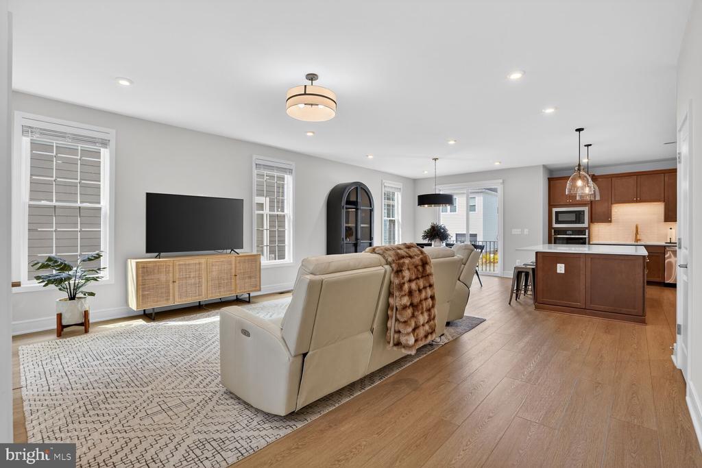 6053 COBBLESTONE CT, MARSHALL, Virginia, 5 Bedrooms Bedrooms, ,4 BathroomsBathrooms,Residential,6053 COBBLESTONE CT,VAFQ2020970 MLS # VAFQ2020970