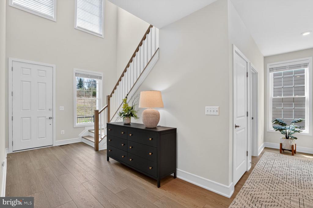 6053 COBBLESTONE CT, MARSHALL, Virginia, 5 Bedrooms Bedrooms, ,4 BathroomsBathrooms,Residential,6053 COBBLESTONE CT,VAFQ2020970 MLS # VAFQ2020970