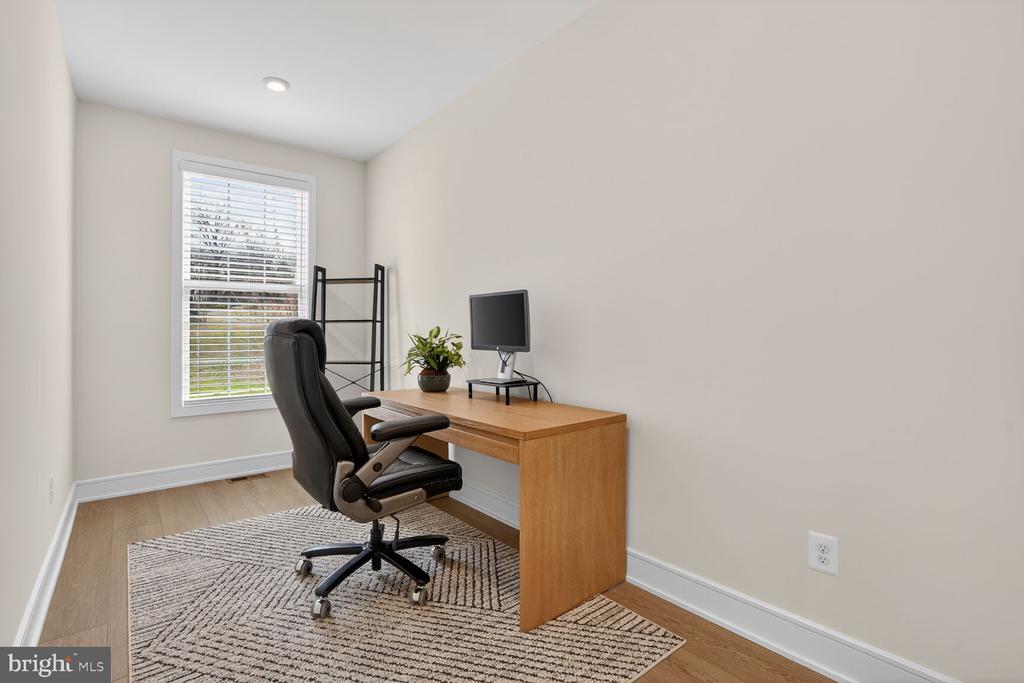 6053 COBBLESTONE CT, MARSHALL, Virginia, 5 Bedrooms Bedrooms, ,4 BathroomsBathrooms,Residential,6053 COBBLESTONE CT,VAFQ2020970 MLS # VAFQ2020970