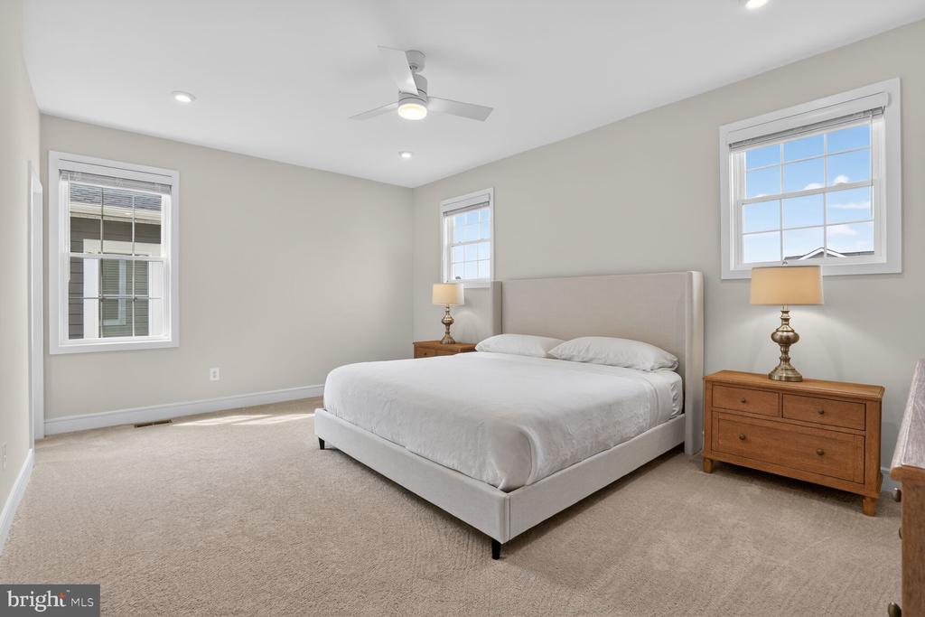 6053 COBBLESTONE CT, MARSHALL, Virginia, 5 Bedrooms Bedrooms, ,4 BathroomsBathrooms,Residential,6053 COBBLESTONE CT,VAFQ2020970 MLS # VAFQ2020970