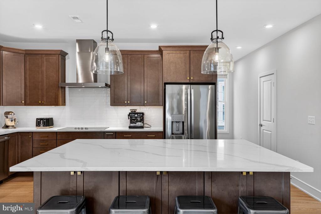 6053 COBBLESTONE CT, MARSHALL, Virginia, 5 Bedrooms Bedrooms, ,4 BathroomsBathrooms,Residential,6053 COBBLESTONE CT,VAFQ2020970 MLS # VAFQ2020970