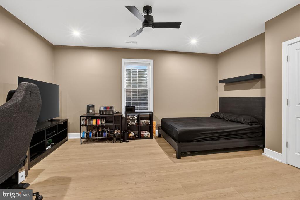 6053 COBBLESTONE CT, MARSHALL, Virginia, 5 Bedrooms Bedrooms, ,4 BathroomsBathrooms,Residential,6053 COBBLESTONE CT,VAFQ2020970 MLS # VAFQ2020970