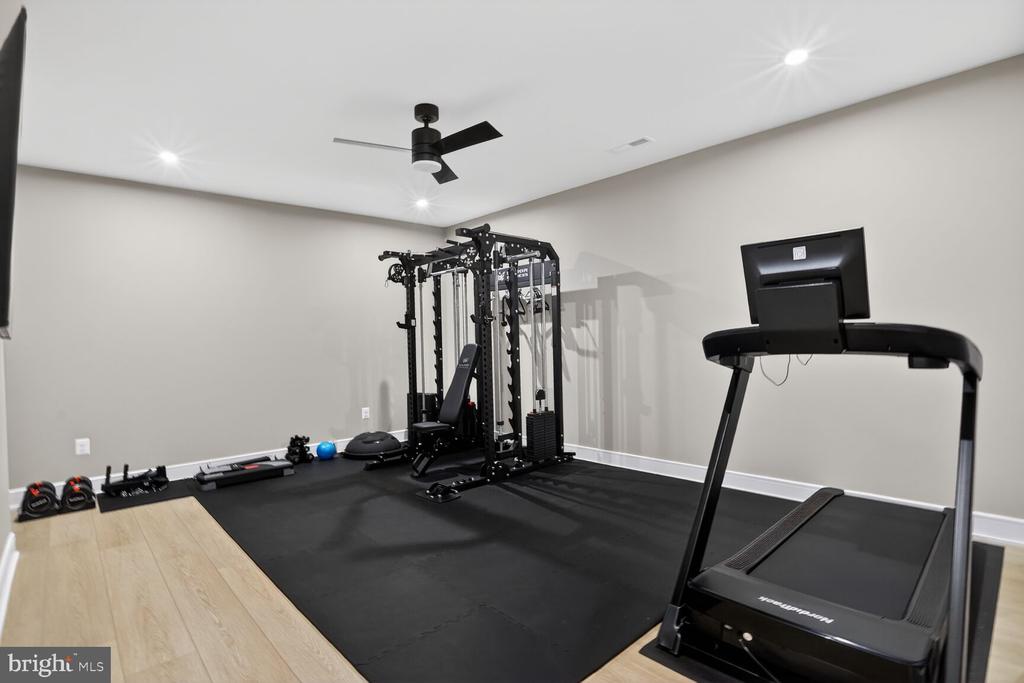 6053 COBBLESTONE CT, MARSHALL, Virginia, 5 Bedrooms Bedrooms, ,4 BathroomsBathrooms,Residential,6053 COBBLESTONE CT,VAFQ2020970 MLS # VAFQ2020970