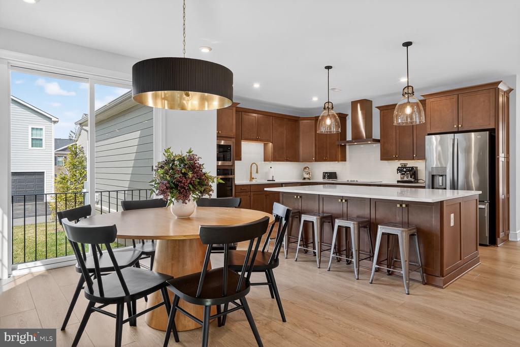 6053 COBBLESTONE CT, MARSHALL, Virginia, 5 Bedrooms Bedrooms, ,4 BathroomsBathrooms,Residential,6053 COBBLESTONE CT,VAFQ2020970 MLS # VAFQ2020970