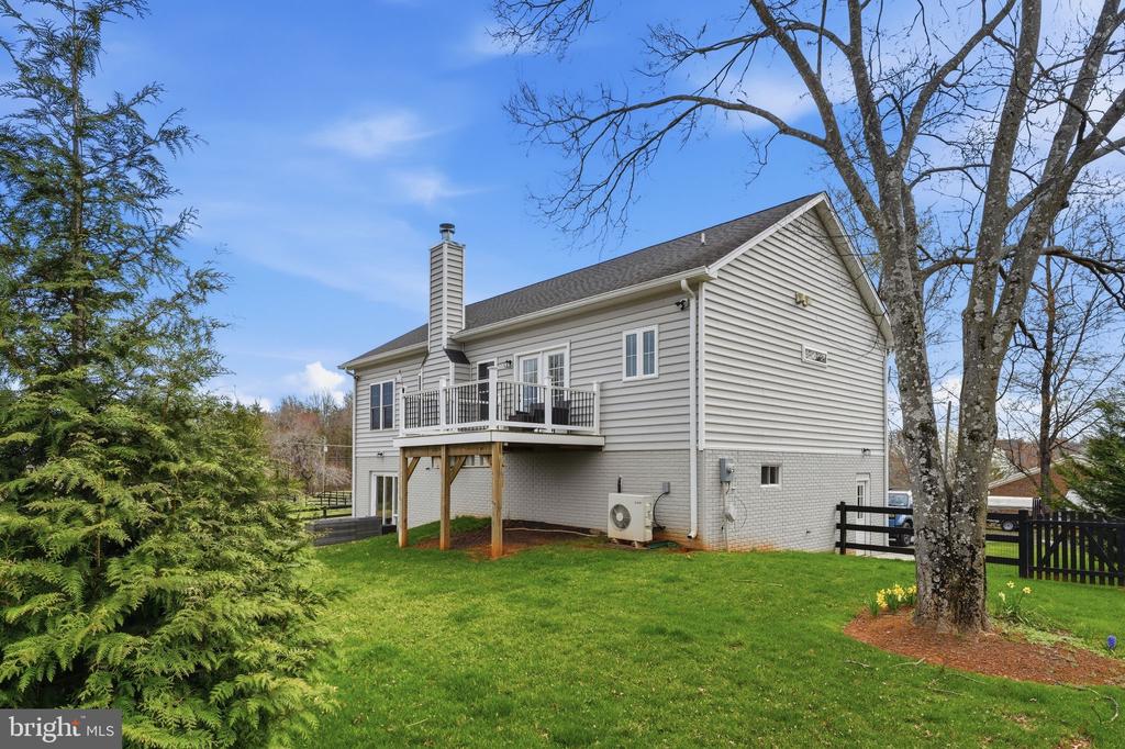 7808 FRYTOWN RD, WARRENTON, Virginia, 3 Bedrooms Bedrooms, ,3 BathroomsBathrooms,Residential,7808 FRYTOWN RD,VAFQ2021022 MLS # VAFQ2021022