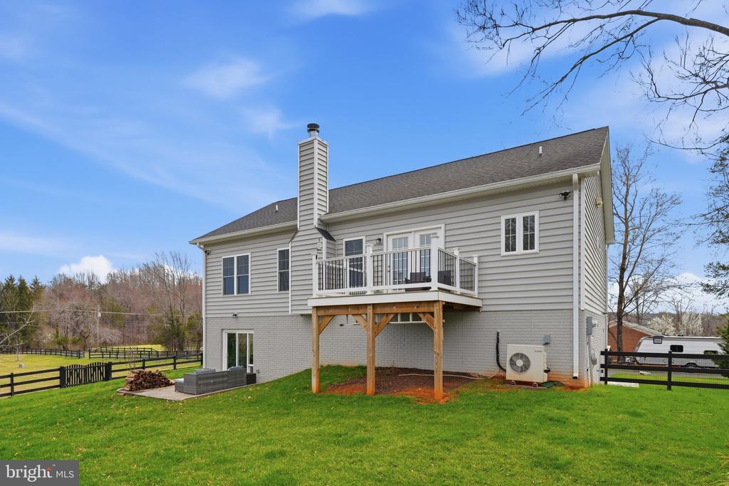 7808 FRYTOWN RD, WARRENTON, Virginia, 3 Bedrooms Bedrooms, ,3 BathroomsBathrooms,Residential,7808 FRYTOWN RD,VAFQ2021022 MLS # VAFQ2021022