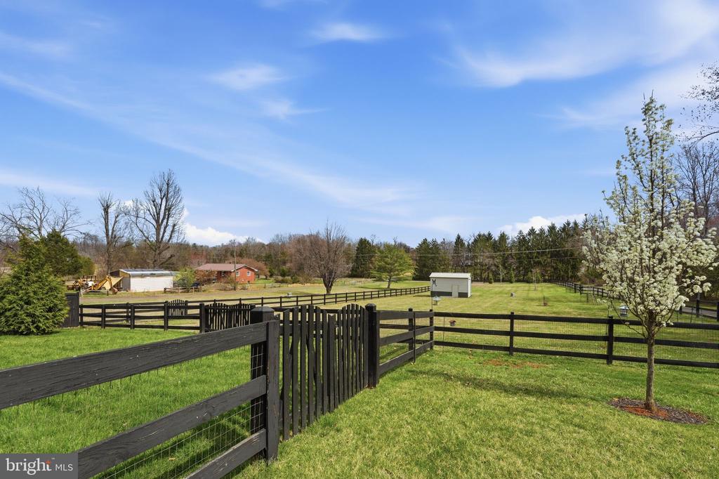 7808 FRYTOWN RD, WARRENTON, Virginia, 3 Bedrooms Bedrooms, ,3 BathroomsBathrooms,Residential,7808 FRYTOWN RD,VAFQ2021022 MLS # VAFQ2021022