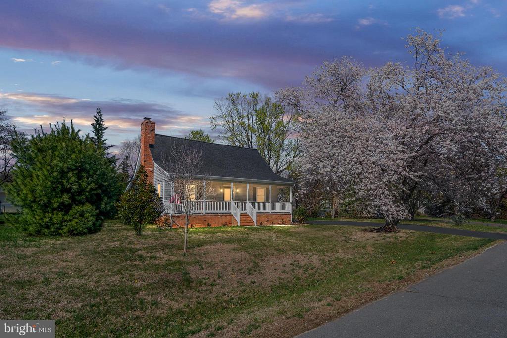 4008 BLAKE DR, FREDERICKSBURG, Virginia 22407, 3 Bedrooms Bedrooms, ,3 BathroomsBathrooms,Residential,4008 BLAKE DR,VASP2040296 MLS # VASP2040296