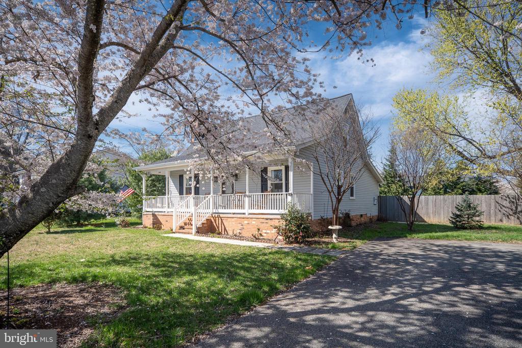 4008 BLAKE DR, FREDERICKSBURG, Virginia 22407, 3 Bedrooms Bedrooms, ,3 BathroomsBathrooms,Residential,4008 BLAKE DR,VASP2040296 MLS # VASP2040296