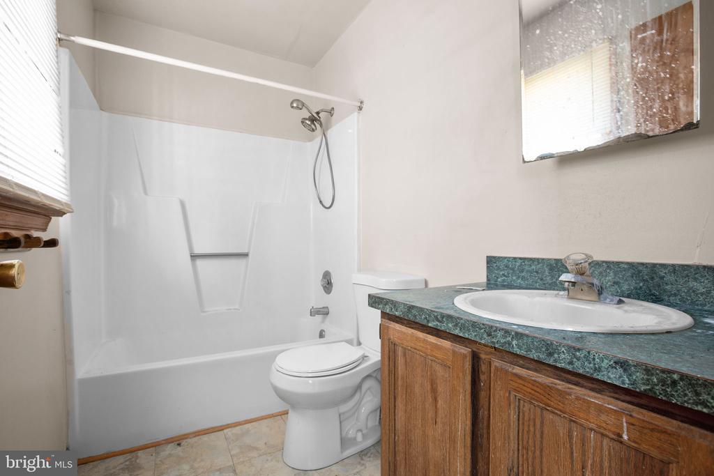 1105 LAKEVIEW PKWY, LOCUST GROVE, Virginia 22508, 2 Bedrooms Bedrooms, ,2 BathroomsBathrooms,Residential,1105 LAKEVIEW PKWY,VAOR2013658 MLS # VAOR2013658 1105 LAKEVIEW PKWY, LOCUST GROVE, Virginia 22508, 2 Bedrooms Bedrooms, ,2 BathroomsBathrooms,Residential,1105 LAKEVIEW PKWY,VAOR2013658 MLS # VAOR2013658