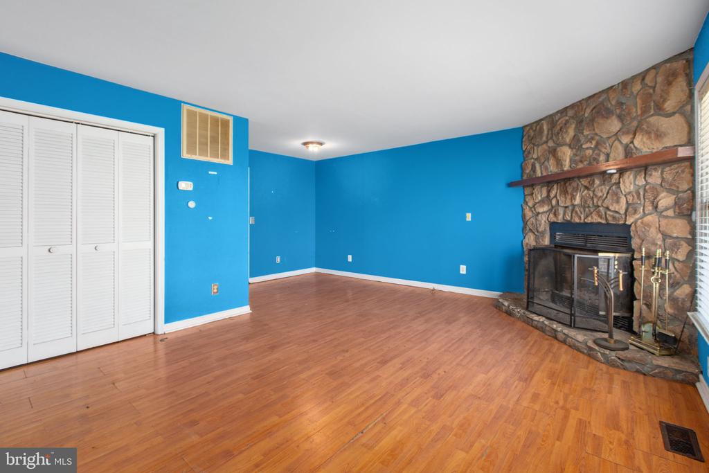 1105 LAKEVIEW PKWY, LOCUST GROVE, Virginia 22508, 2 Bedrooms Bedrooms, ,2 BathroomsBathrooms,Residential,1105 LAKEVIEW PKWY,VAOR2013658 MLS # VAOR2013658 1105 LAKEVIEW PKWY, LOCUST GROVE, Virginia 22508, 2 Bedrooms Bedrooms, ,2 BathroomsBathrooms,Residential,1105 LAKEVIEW PKWY,VAOR2013658 MLS # VAOR2013658