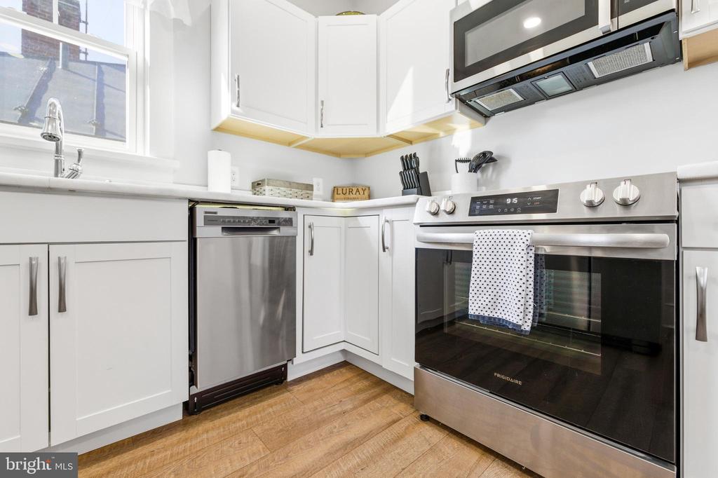 10 N DEFORD AVE, LURAY, Virginia 22835, 5 Bedrooms Bedrooms, ,2 BathroomsBathrooms,Residential,10 N DEFORD AVE,VAPA2006166 MLS # VAPA2006166 10 N DEFORD AVE, LURAY, Virginia 22835, 5 Bedrooms Bedrooms, ,2 BathroomsBathrooms,Residential,10 N DEFORD AVE,VAPA2006166 MLS # VAPA2006166