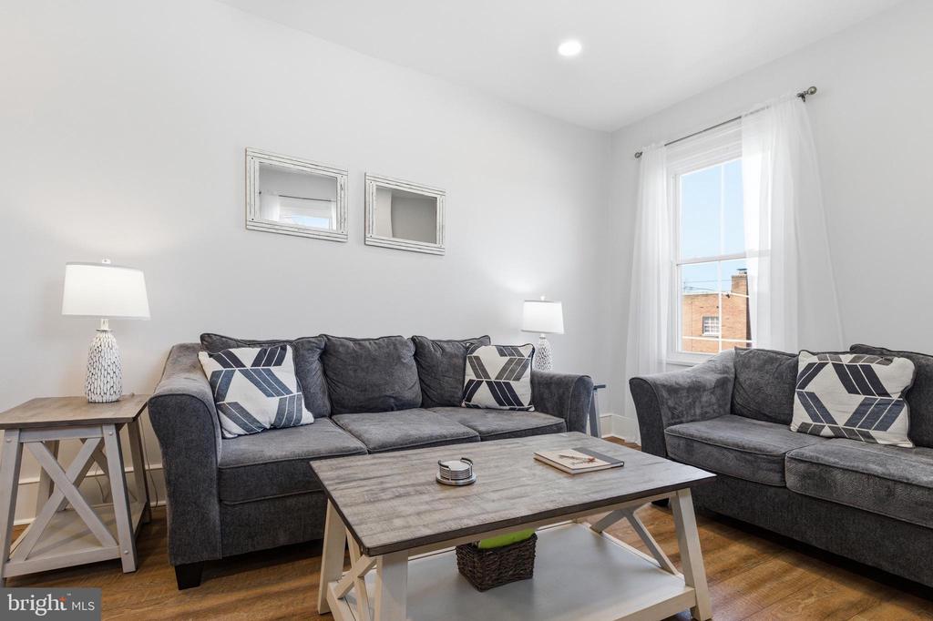 10 N DEFORD AVE, LURAY, Virginia 22835, 5 Bedrooms Bedrooms, ,2 BathroomsBathrooms,Residential,10 N DEFORD AVE,VAPA2006166 MLS # VAPA2006166 10 N DEFORD AVE, LURAY, Virginia 22835, 5 Bedrooms Bedrooms, ,2 BathroomsBathrooms,Residential,10 N DEFORD AVE,VAPA2006166 MLS # VAPA2006166