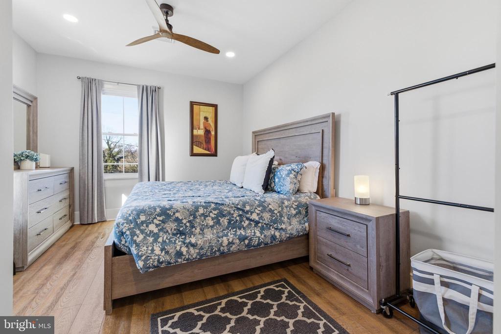 10 N DEFORD AVE, LURAY, Virginia 22835, 5 Bedrooms Bedrooms, ,2 BathroomsBathrooms,Residential,10 N DEFORD AVE,VAPA2006166 MLS # VAPA2006166 10 N DEFORD AVE, LURAY, Virginia 22835, 5 Bedrooms Bedrooms, ,2 BathroomsBathrooms,Residential,10 N DEFORD AVE,VAPA2006166 MLS # VAPA2006166